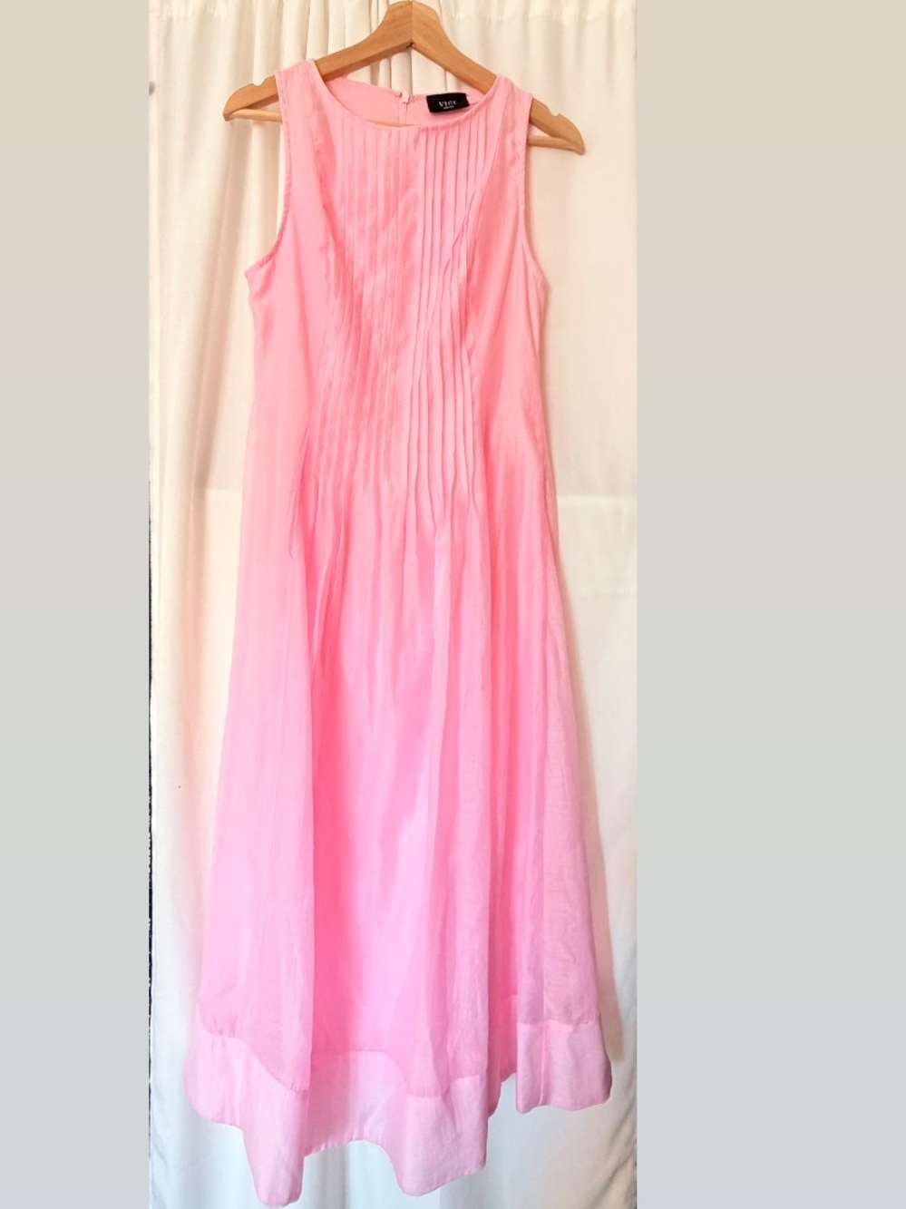 Vici Light Pink Pleated Sleeveless Dress